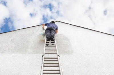 Peinture extérieure à la Trinité — façades et ravalement